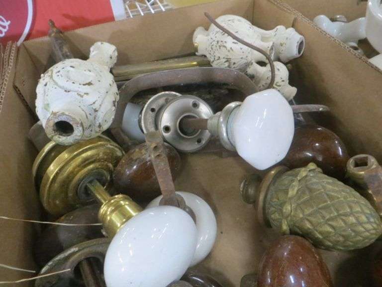Antique Porcelain Door Knobs and Hardware Lambrecht Auction, Inc.