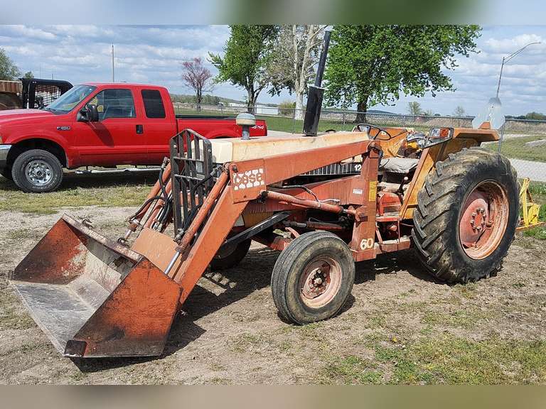 Case 1290 tractor 53HP, 2wd, 12spd trans, Case 4cyl diesel, 2 rear hyd