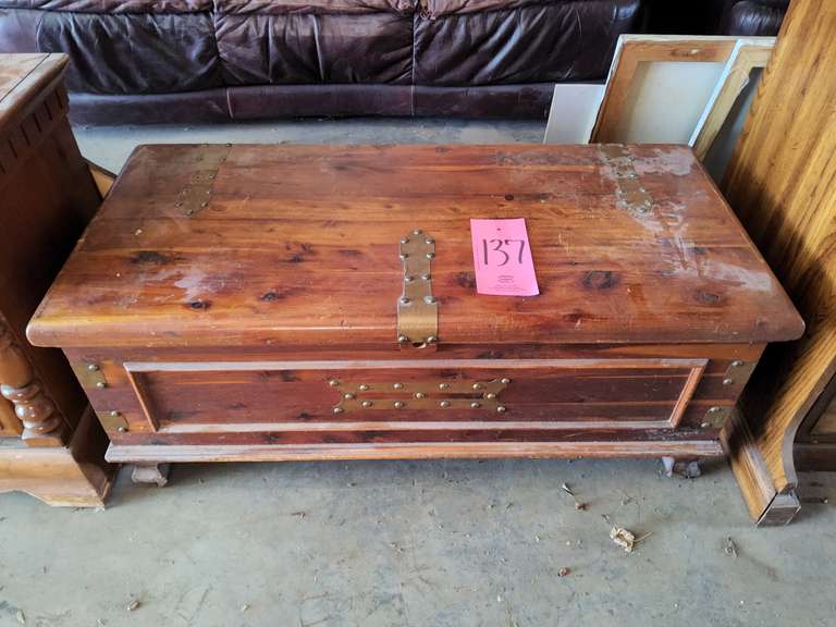Cedar chest Lindsay Auctions & Realty LLC