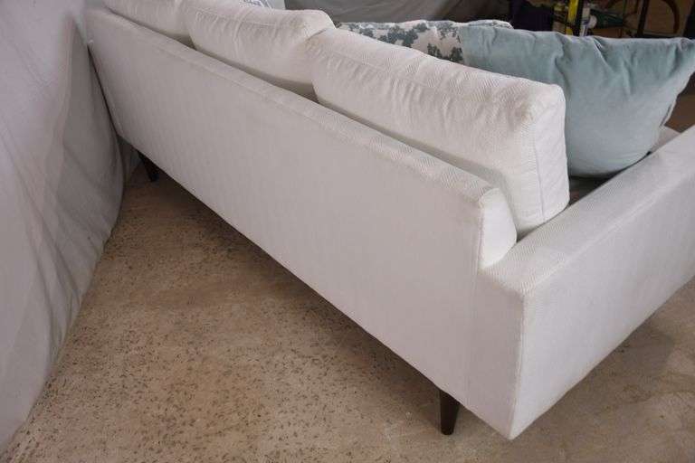 Universal "Brentwood" white upholstered modern style sofa with 4 accent
