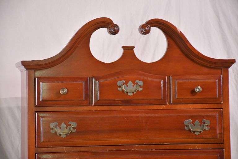 Bassett Queen Anne style highboy; 747986 R.H. Lee & Co. Auctioneers