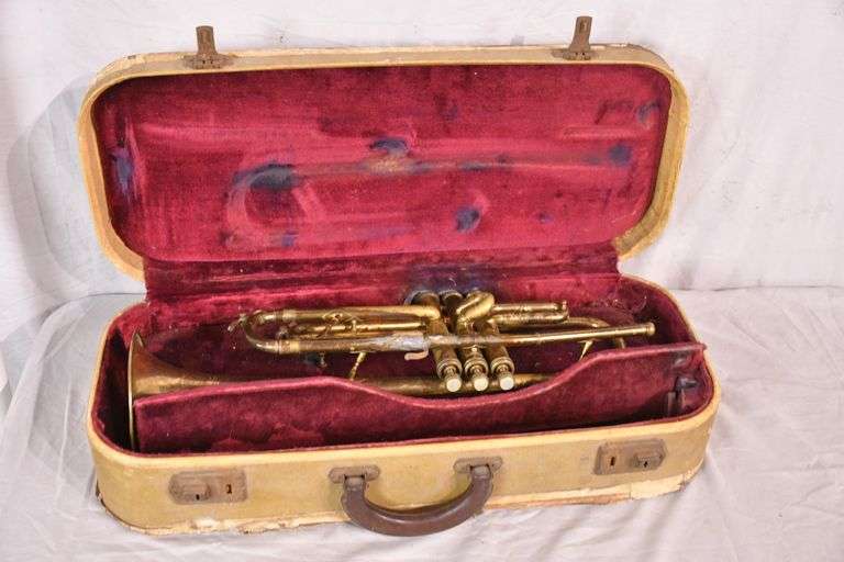 Vintage PanAmerican brass trumpet with case; 13591031 R.H. Lee & Co