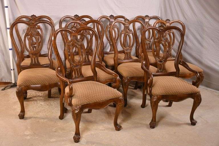 Set of 10 Thomasville carved mahogany dining chairs; 682329 R.H. Lee