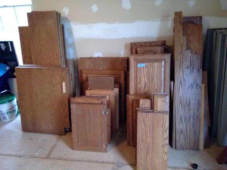 Kitchen and hardware Land of Goshen Auction House