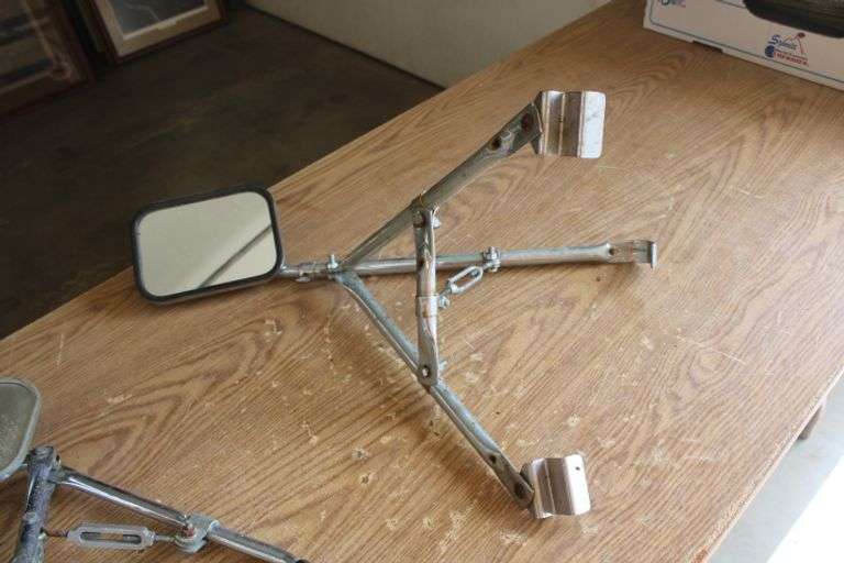Set of truck mirror extensions Lee Real Estate & Auction Service