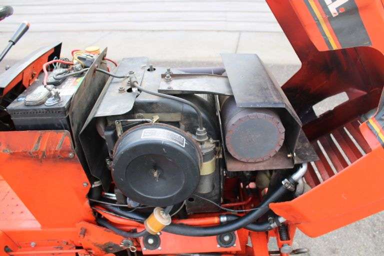 Case Ingersoll 222 Lawn Mower Lee Real Estate & Auction Service