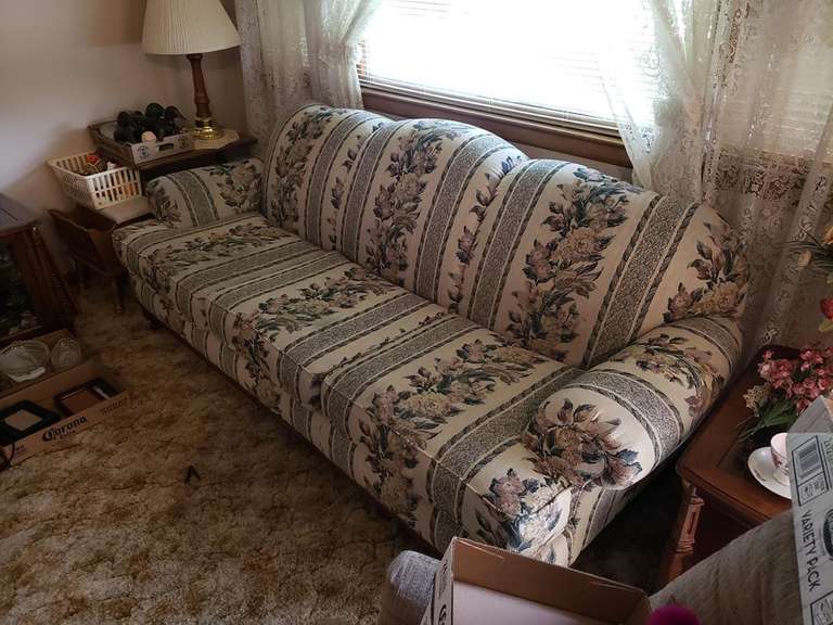 Couch Adam Marshall Land & Auction, LLC