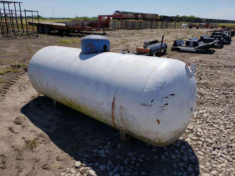 500 gal. Propane tank Adam Marshall Land & Auction, LLC