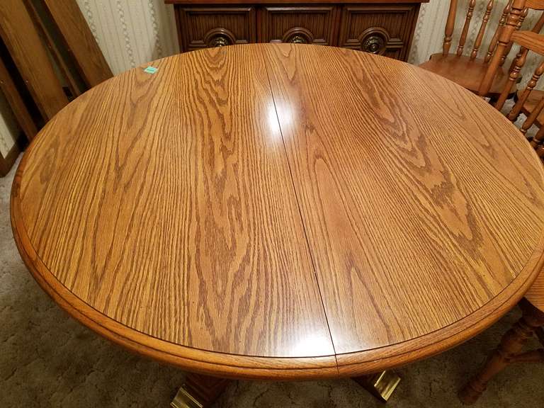 Dining Table and 6 Chairs with (4) 10" Leaves (47 Inch Diameter) Adam