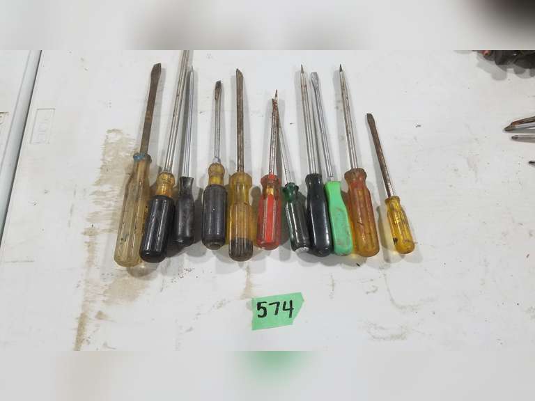 Assorted Large Flat Head Screwdrivers Adam Marshall Land & Auction, LLC
