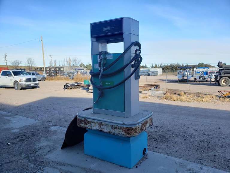 (Elm Creek, NE) Wayne Fuel Pump with Monitor Adam Marshall Land