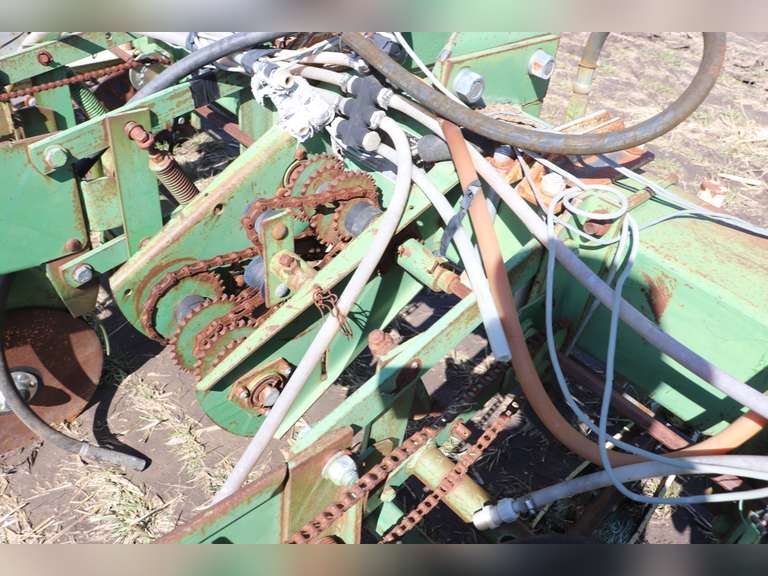John Deere 7100 6R36 planter bar with 3 units Adam Marshall Land