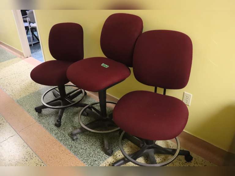3 Office Chairs on Rollers Adam Marshall Land & Auction, LLC