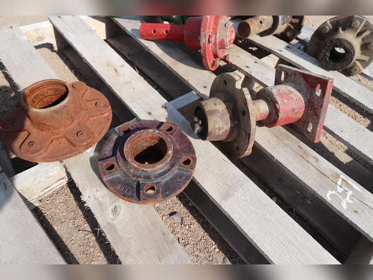 Case disc spindle, JD harrow spindle, Sunflower spindle plus misc