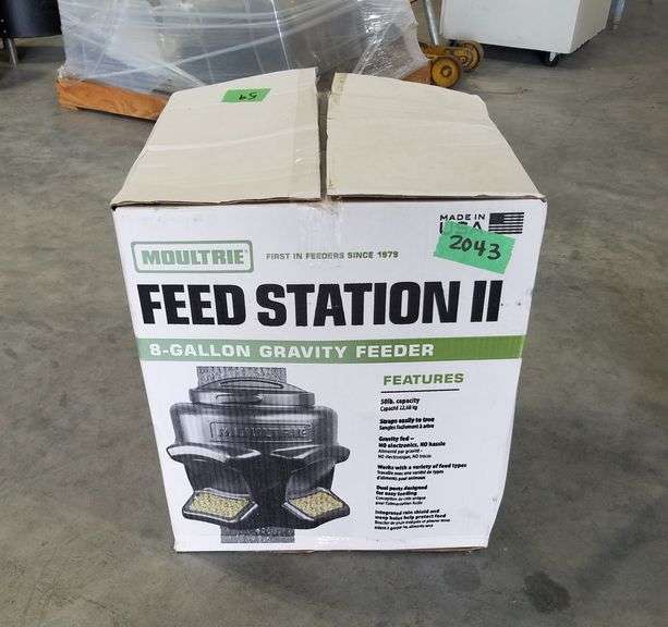 Moultrie Feed Station II 8 Gallon Gravity Feeder Unused Adam