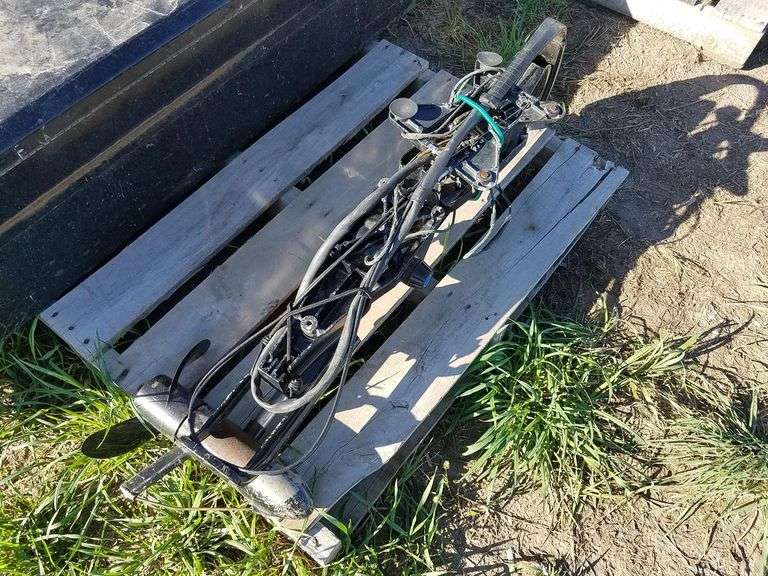 Mercury Thruster Trolling Motor - Adam Marshall Land & Auction, LLC