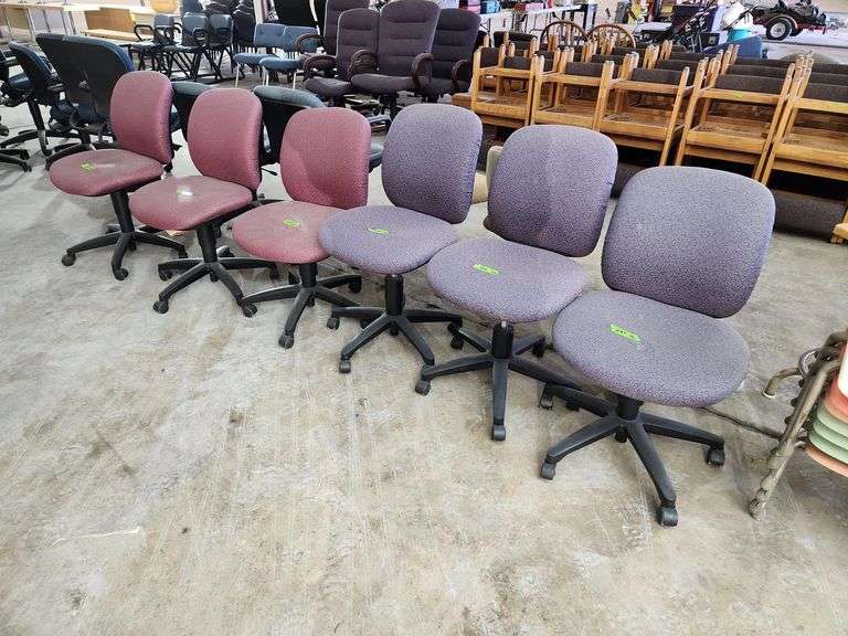 (6) Office Chairs Adam Marshall Land & Auction, LLC