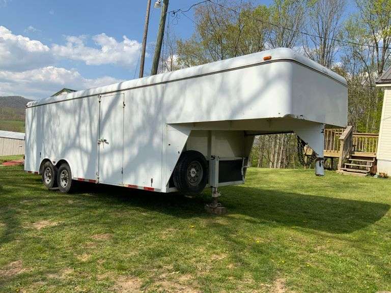 26ft Gooseneck Enclosed Trailer Matthews Auctioneers