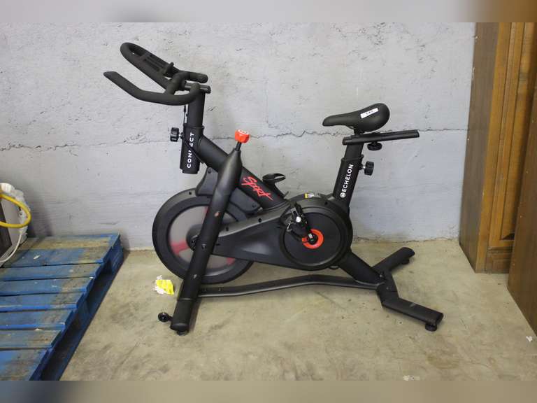 NEW Echelon Sport Bike - Matthews Auctioneers