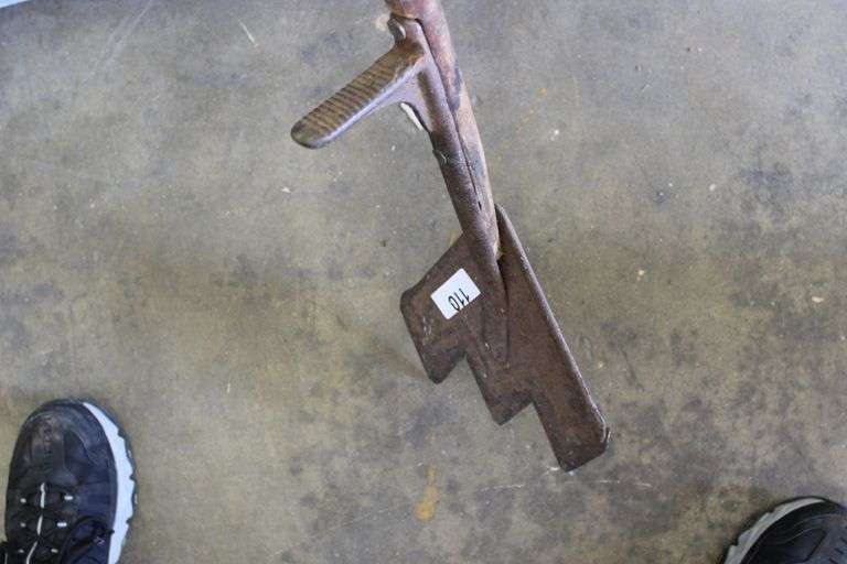 Antique Hay Knife Matthews Auctioneers