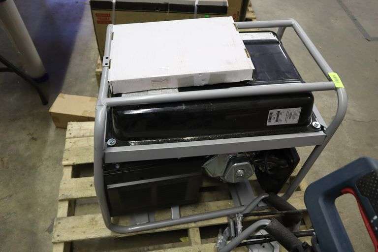 Briggs & Stratton 6500 watts Electric Switch Gasoline Powered Portable