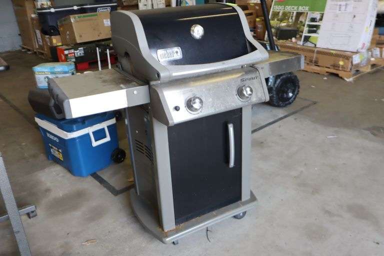 er 2 burner gas grill with cover Matthews Auctioneers