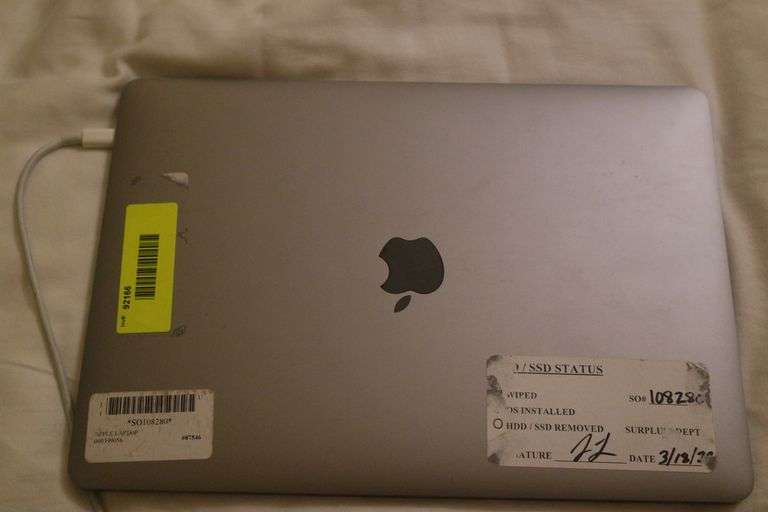 macbook pro (13inch 2017 four thunderbolt 3 ports) core 5 16ram 500gb