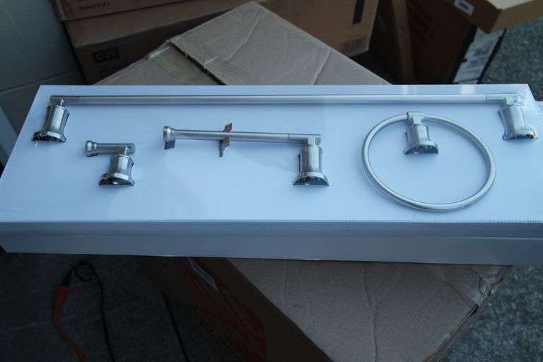 GLACIER BAY Oswell 4Piece Bath Hardware Set with 24 in. Towel Bar, TP