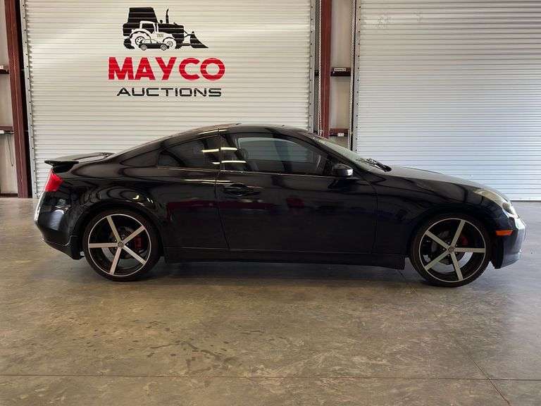 2004 INFINITI G35 - Mayco Auctions