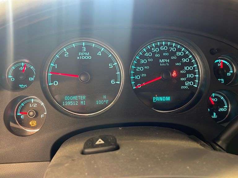 2012 CHEVROLET Suburban - Mayco Auctions