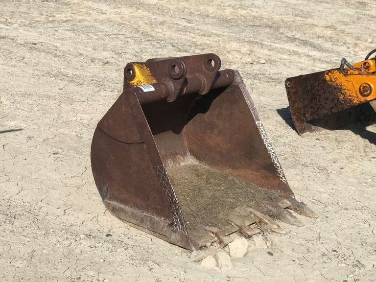 36" Case Backhoe Bucket Musser Bros Inc