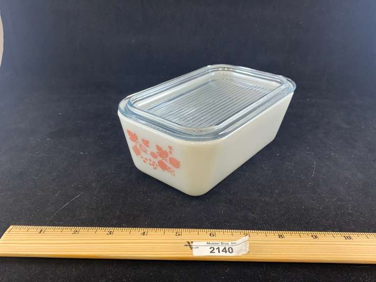 Pyrex Pink Gooseberry Refrigerator Dish & Lid 0502 White Pink Musser