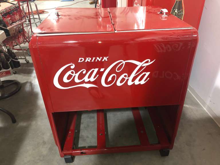 CocaCola Ice Chest Double Lid, Rollable Musser Bros. Inc.