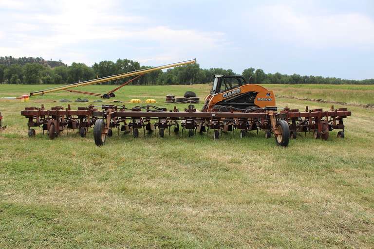 Corn Cultivator 12R30, Musser Bros. Inc.