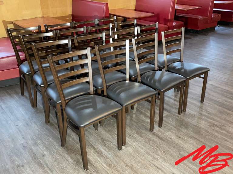 LIKE NEW Just Chair Manufacturing Dining Chair 35”x18”x18” Musser