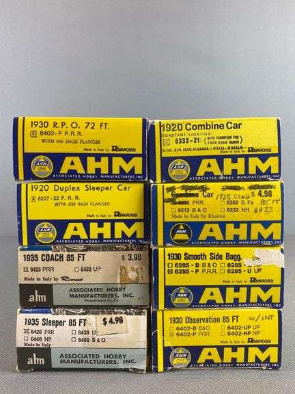 Group of 8 AHM HO Scale Train Cars Matthew Bullock Auctioneers
