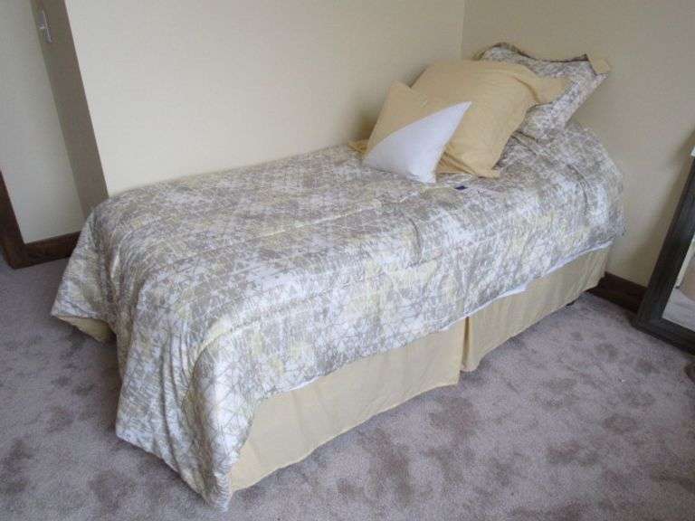 TWIN SIZE MATTRESS, BOX SPRINGS, FRAME, BEDDING McPherson Auction