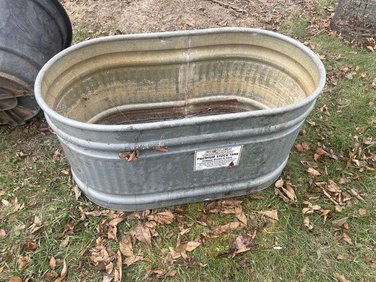 Galvanize Stock Tank 100 Gallon Metzger Property Services LLC