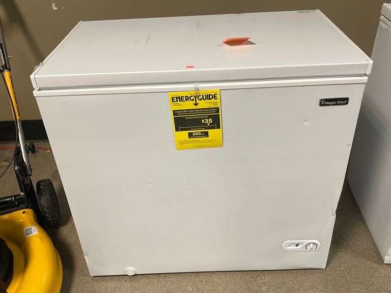 Magic Chef 7.0 cu. ft. Chest Freezer in White Metzger Property