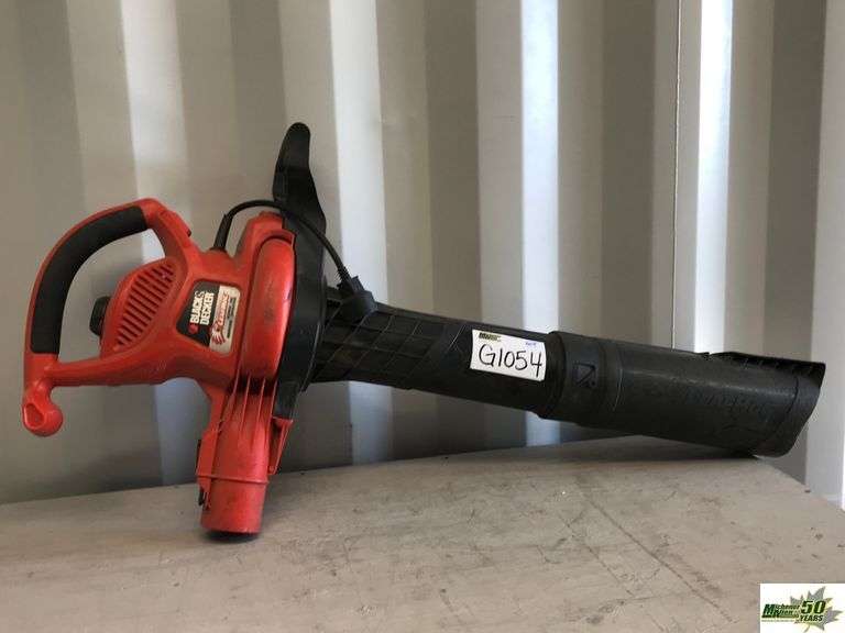 Black&Decker Electric Leaf Hog - Michener Allen Auctioneering Ltd