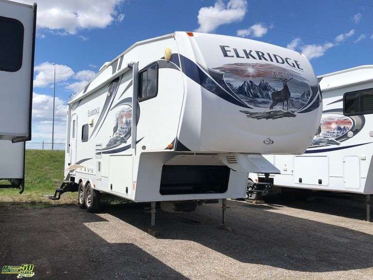 2011 Heartland Elkridge 27RLSS T/A 5W Michener Allen Auctioneering Ltd