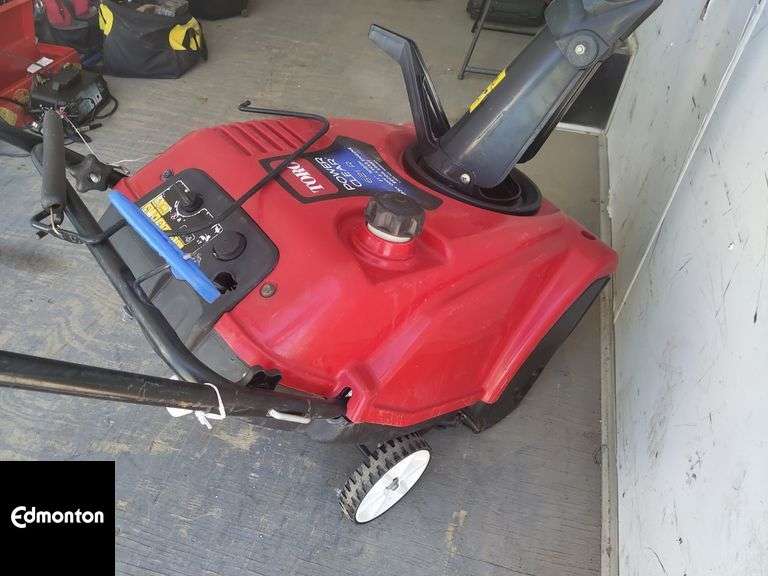 Toro Power Clear 621R Snowblower Qty 1 Michener Allen Auctioneering Ltd