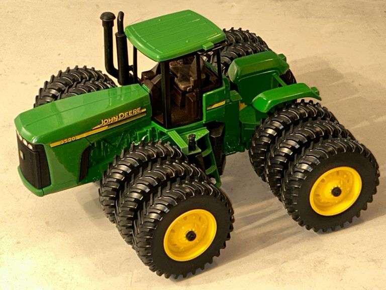 116 John Deere 9520 Articulating Tractor, Triples Front and Rear COMES