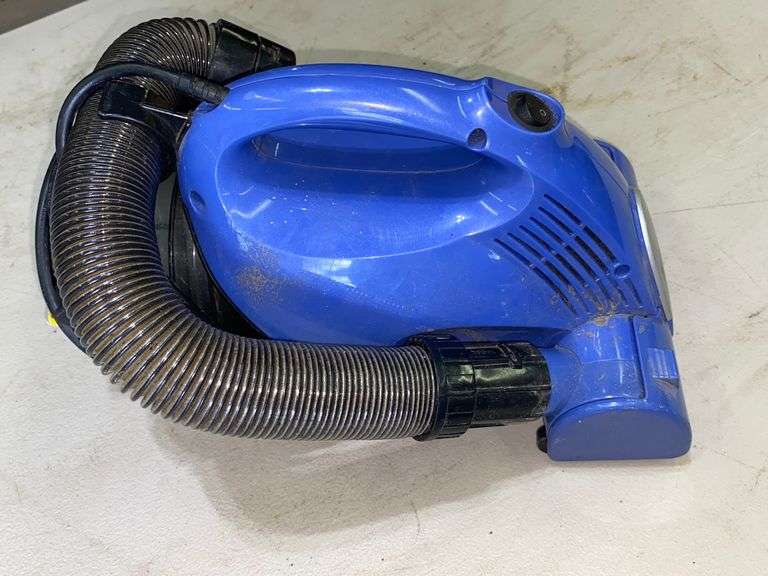 Shark hand vacuum - McLaughlin Auctioneers, LLC- mc-bid.com