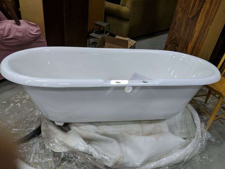 New Very Heavy Cast Iron Bath Tub (Center Drain & Center Faucet) (66