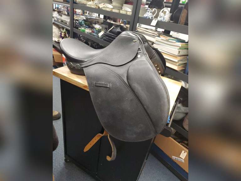 Derby Original Untimate Show All Purpose English Saddle Northern