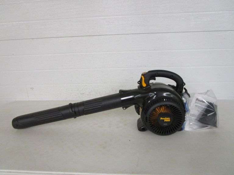 Poulan Pro 2 Cycle Gas Blower w/Manual - Oberman Auctions