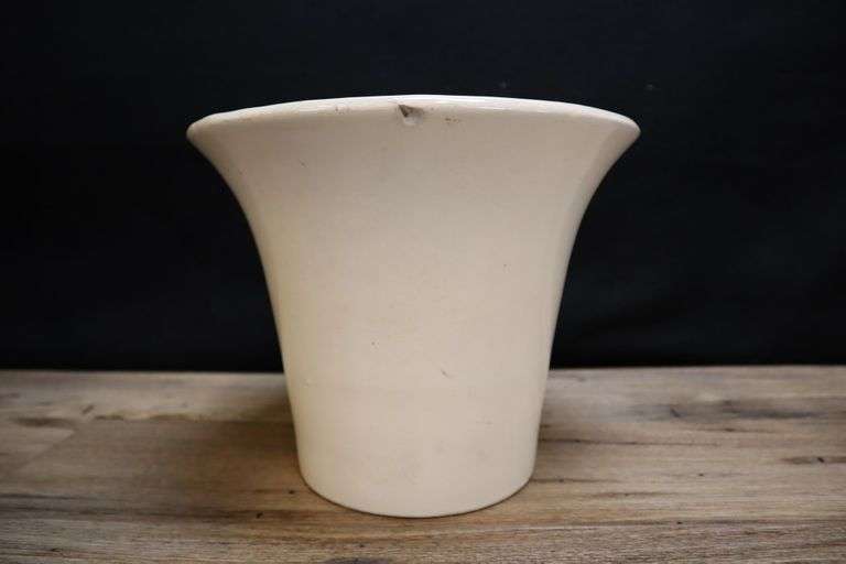 Antique White Vase, 8 Inch Pacific Auctions And Appraisals