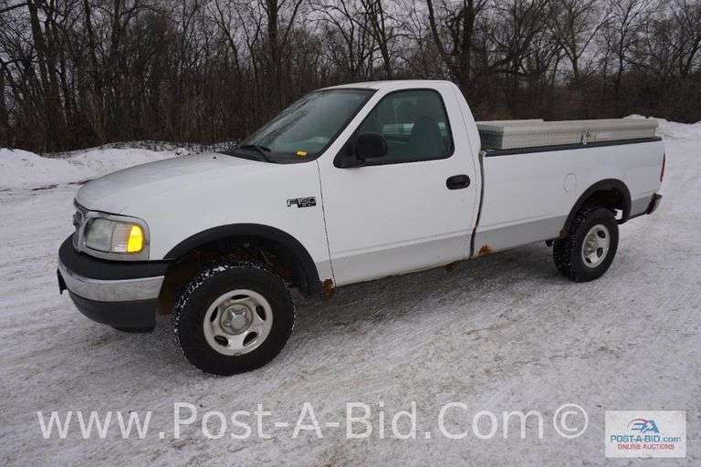 2003 Ford F150 XL 4 x 4 Truck, - Elsenpeter Auctions & Real Estate, Inc