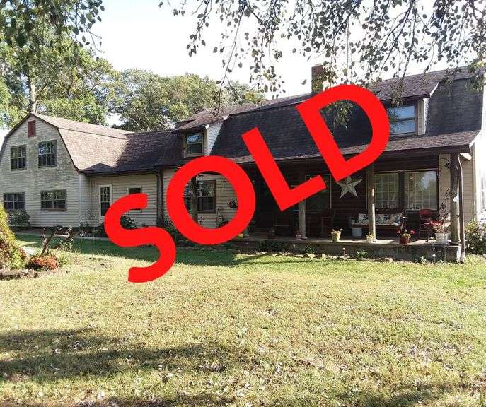 *SOLD* Ref 1472 8664 Madison Lane, Bridgeport, IL. 62417 Parrott